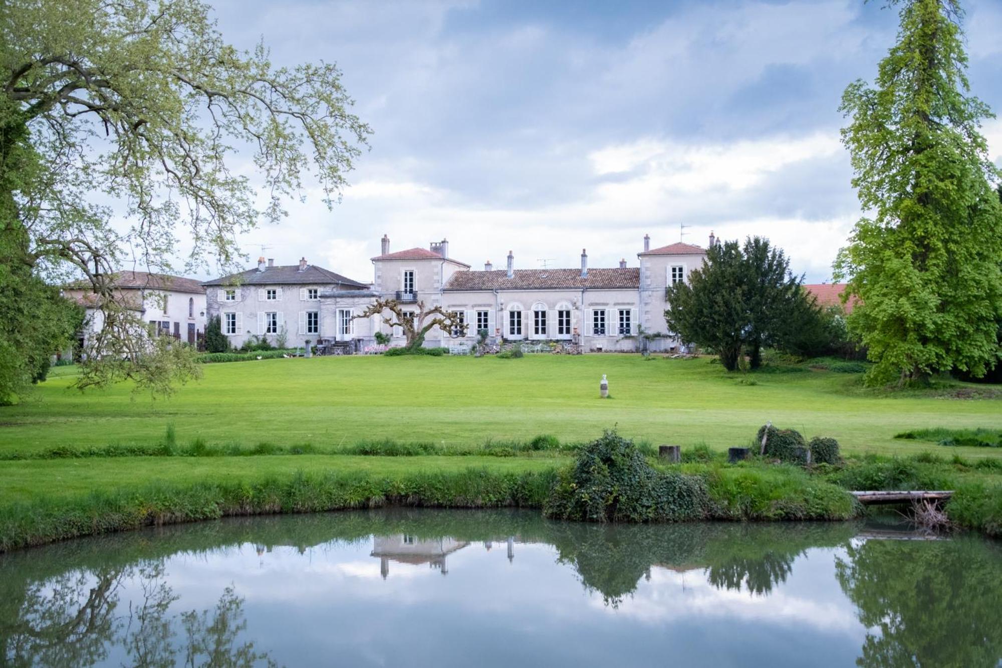 Chateau De Choloy 외부 사진